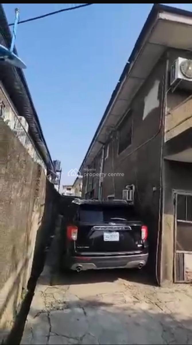 Solid Block of 4 Flats, Surulere, Lagos, Block of Flats for Sale