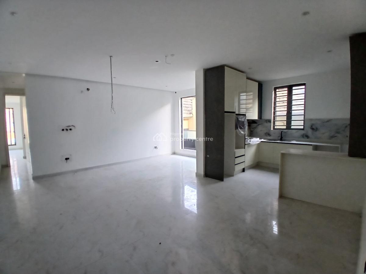 Tastefully Finished 3 Bedroom + Bq, Lekki, Lekki Phase 1, Lekki, Lagos, Flat / Apartment for Sale