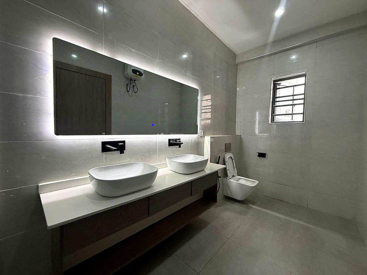3 Bedroom Apartment in Vi, Lekki Phase 1, Lekki, Lagos, Flat / Apartment for Sale