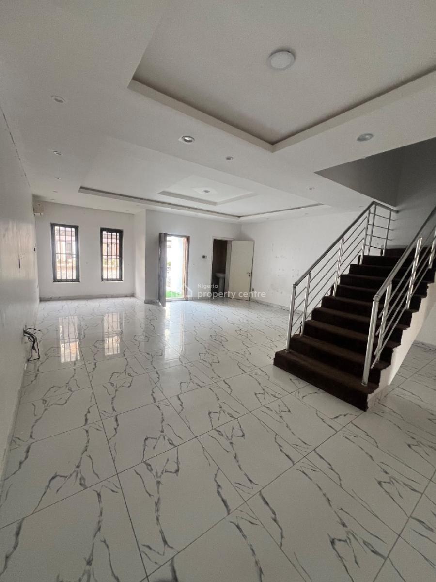 Lovely Four Bedrooms Terrace with Bq, Off Chevron Drive Lekki, Lekki Phase 1, Lekki, Lagos, Terraced Duplex for Sale