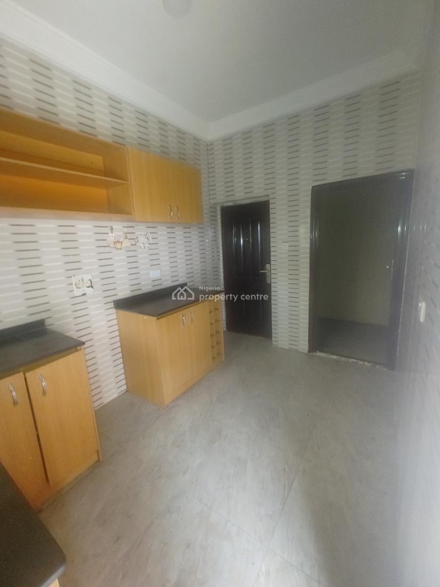 Very Spacious 3 Bedroom Flat Apartment in an Estate, Sangotedo, Sangotedo, Ajah, Lagos, Flat / Apartment for Rent