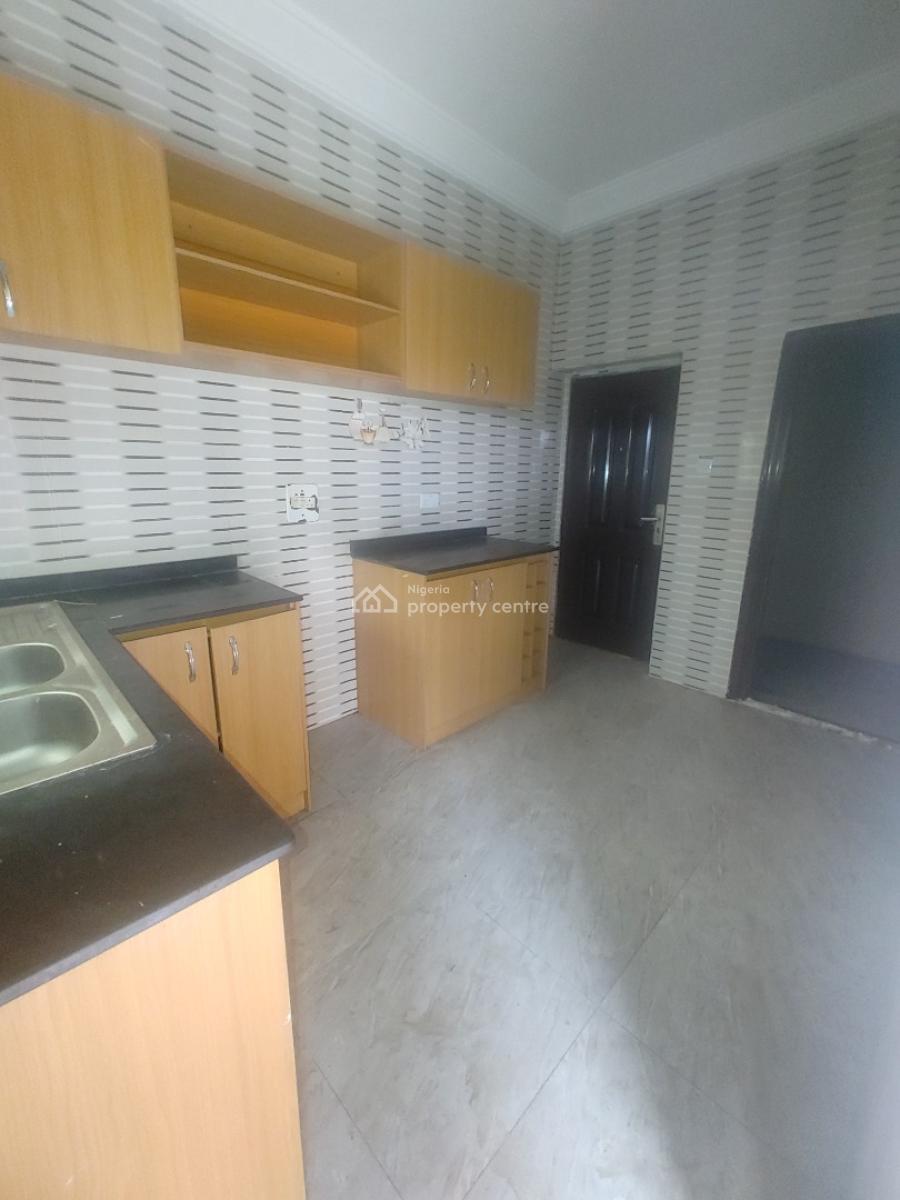 Very Spacious 3 Bedroom Flat Apartment in an Estate, Sangotedo, Sangotedo, Ajah, Lagos, Flat / Apartment for Rent
