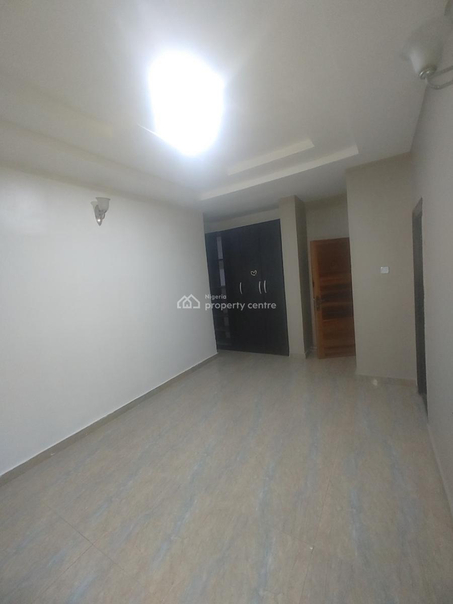 Very Neat and Spacious 2 Bedroom Flat in an Estate, Upstairs, Sangotedo, Sangotedo, Ajah, Lagos, Flat / Apartment for Rent
