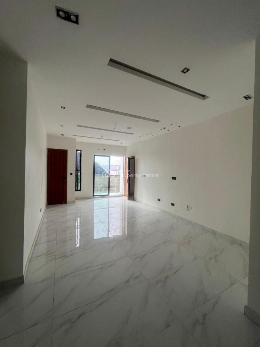 Luxury 2 Bedroom Apartment, Ologolo, Lekki, Lagos, Flat / Apartment for Rent