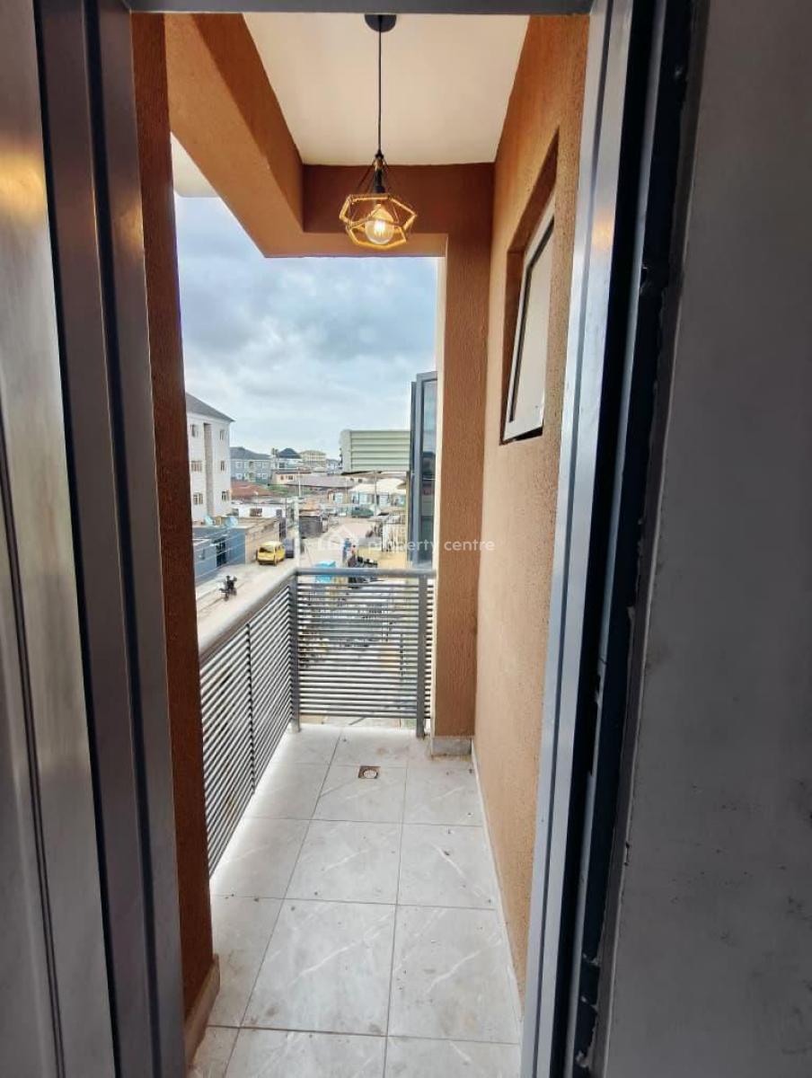 Beautifully Designed 2 Bedroom Apartment, Yaba, Lagos, Flat / Apartment for Sale