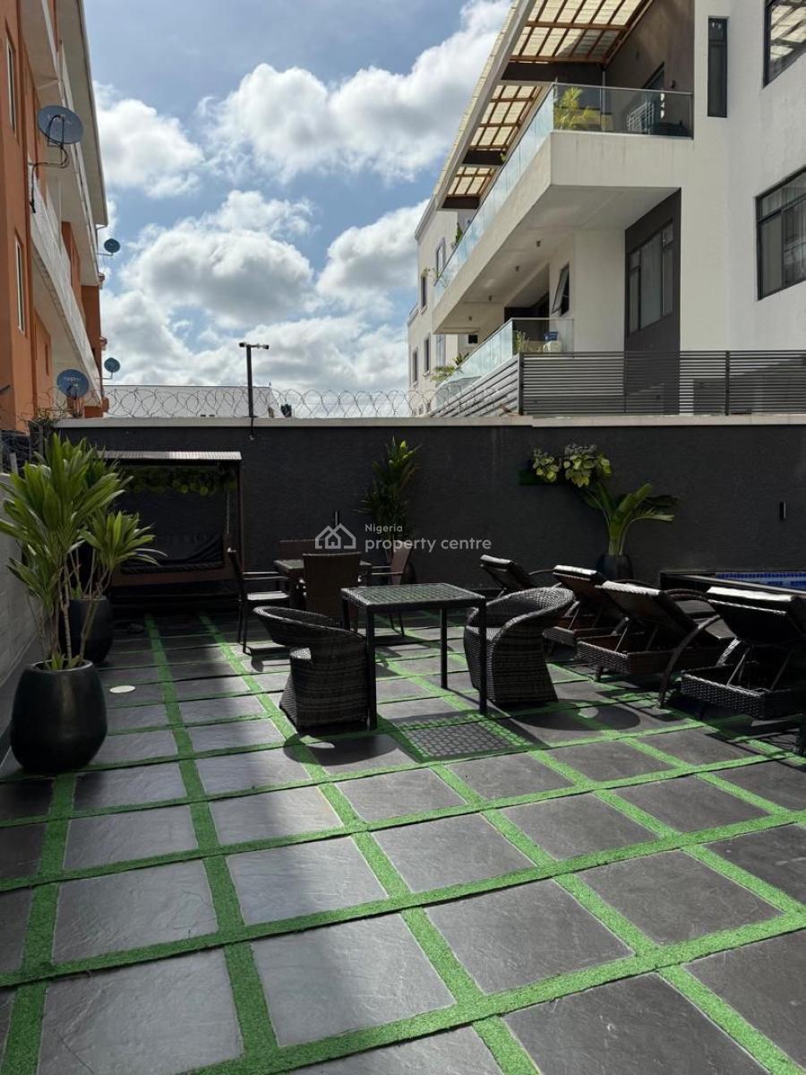 Luxury 2bedroom with Lounge and Pool, Admiralty Road, Lekki Phase 1, Lekki, Lagos, Detached Bungalow Short Let
