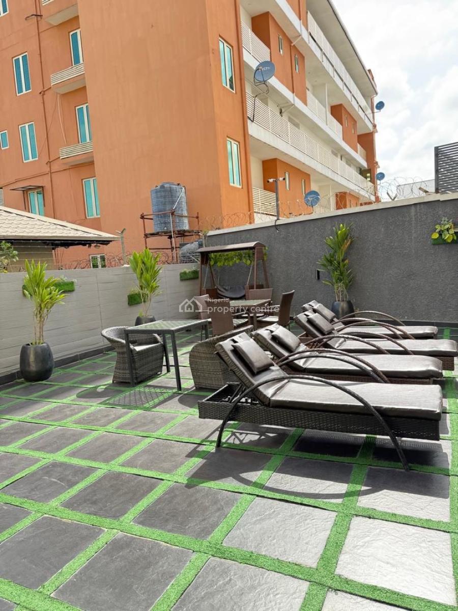 Luxury 2bedroom with Lounge and Pool, Admiralty Road, Lekki Phase 1, Lekki, Lagos, Detached Bungalow Short Let