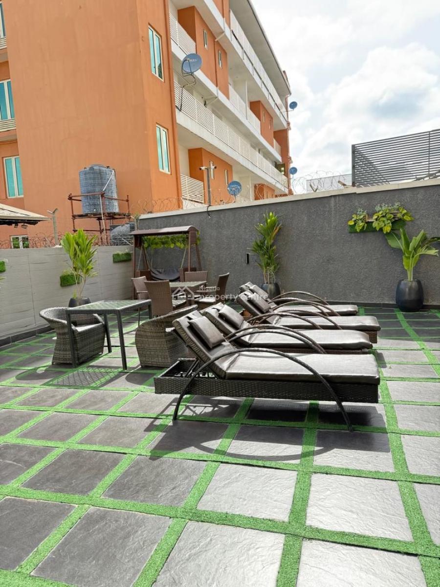 Luxury 2bedroom with Lounge and Pool, Admiralty Road, Lekki Phase 1, Lekki, Lagos, Detached Bungalow Short Let