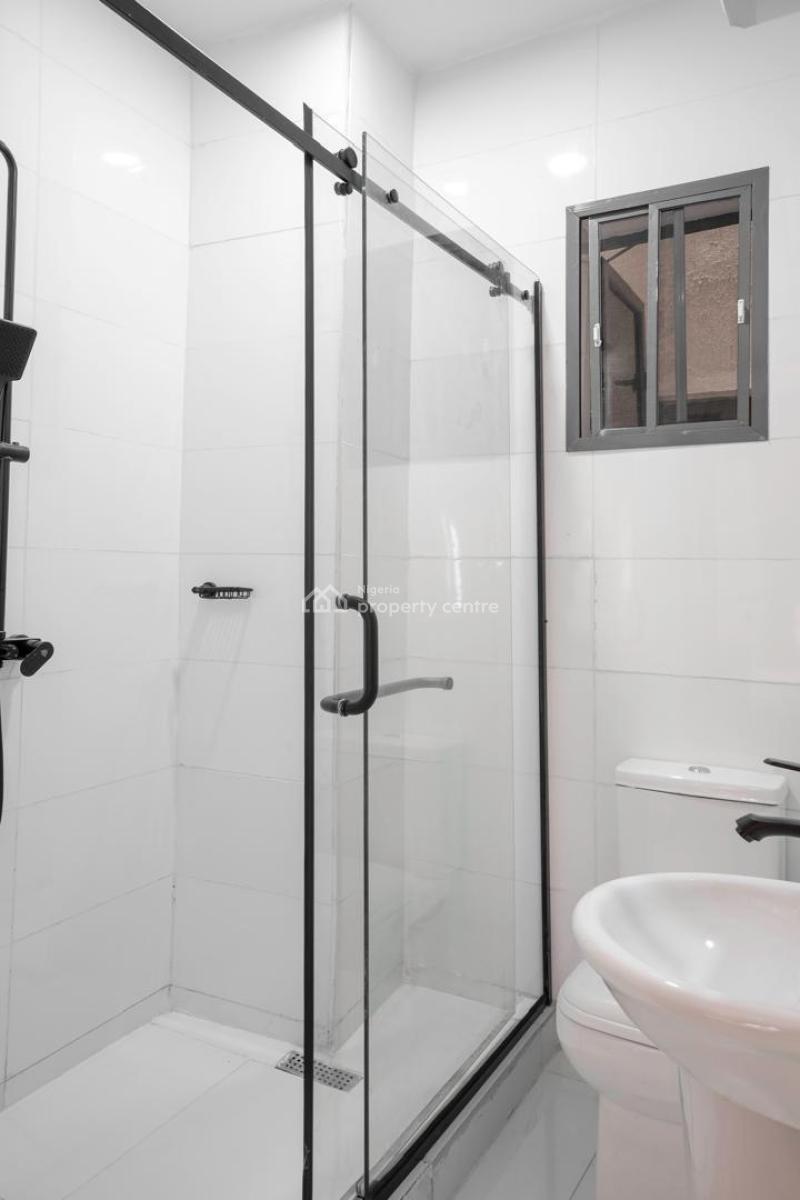 Lux & Chic Cityview 2-bedroom with Wonderful Amenities, Lekki Phase 1, Lekki, Lagos, Flat / Apartment Short Let