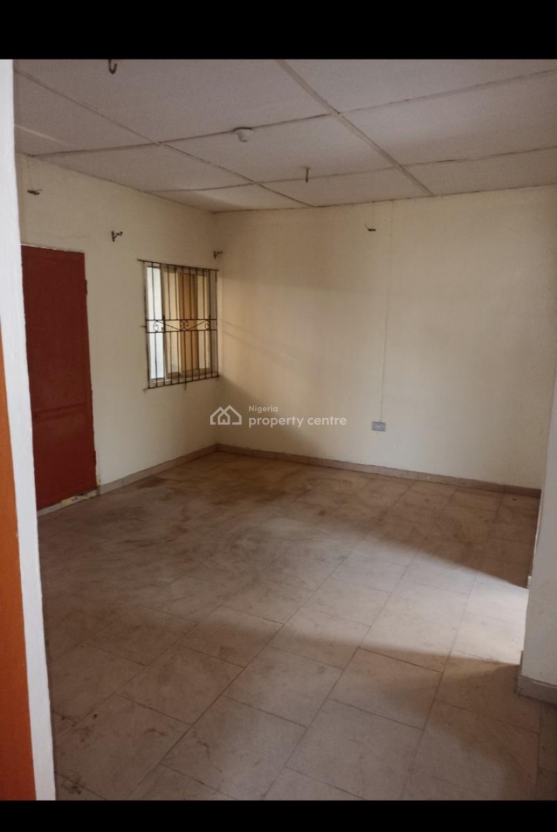 Sweet 4 Bedroom Apartment, 43 Omojola Street Pata, Oke Oko Isawo, Ikorodu, Lagos, Detached Bungalow for Sale