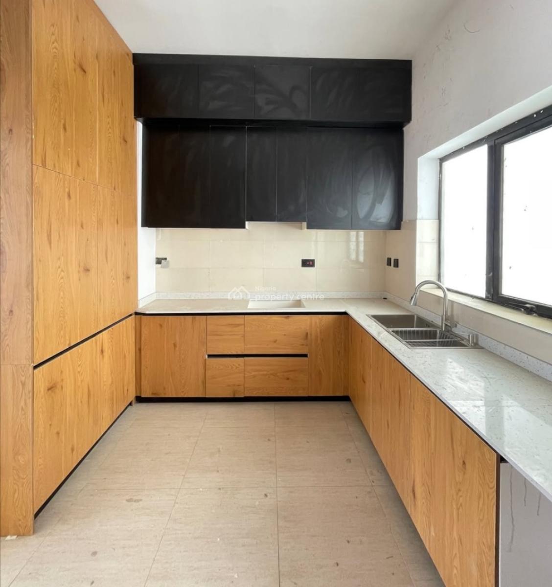 Luxury 3 Bedroom Maisonette with Bq, Off Admiralty Road, Lekki Phase 1, Lekki, Lagos, Block of Flats for Sale
