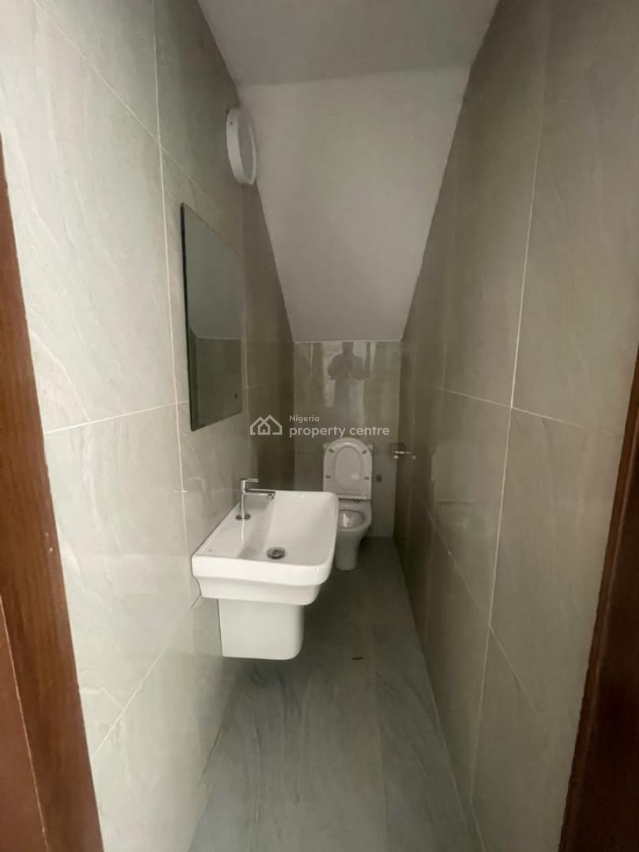 Luxury 3 Bedroom House with Excellent Finishing, Lekki Phase 1, Lekki, Lagos, Terraced Duplex for Rent