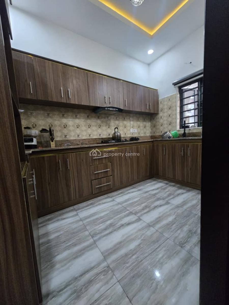 Luxury 4bedroom Terrace House in Access Control Estates, Conservation Center Chevron Toll Gate, Lekki, Lagos, Terraced Duplex for Rent
