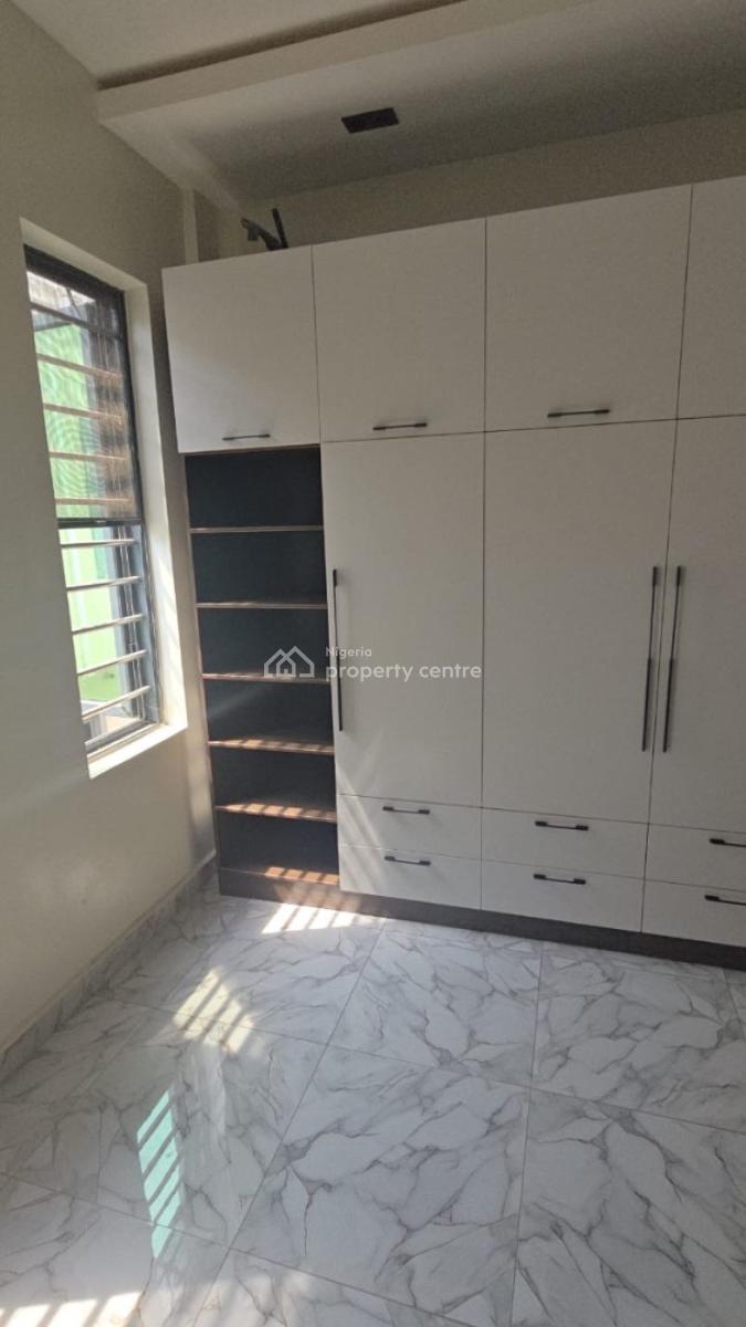 Bran New 3 Bedrooms Apartments Upstairs, Orchid Road Lekki, Lekki Phase 2, Lekki, Lagos, Flat / Apartment for Rent