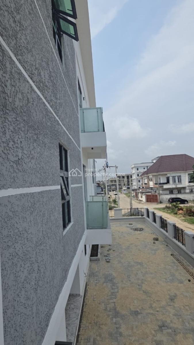 Bran New 3 Bedrooms Apartments Upstairs, Orchid Road Lekki, Lekki Phase 2, Lekki, Lagos, Flat / Apartment for Rent