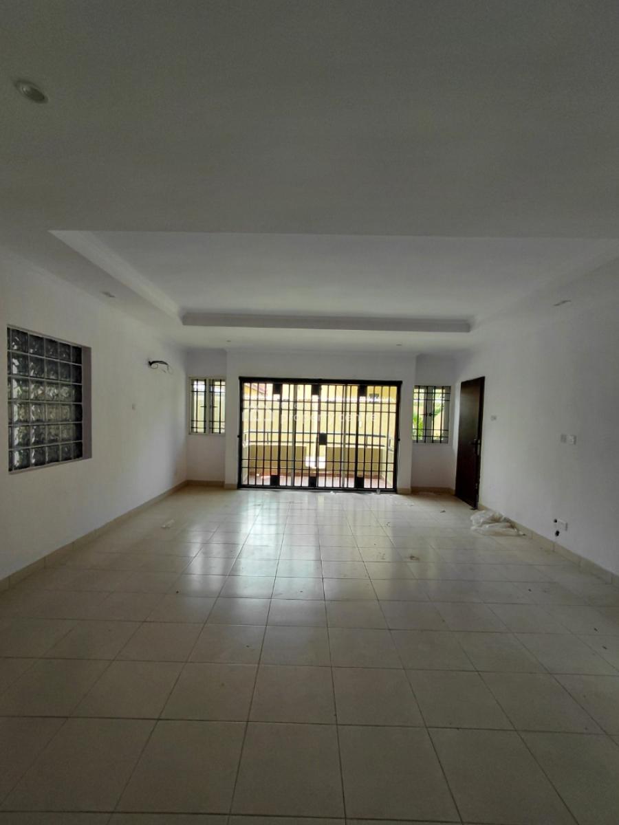 Spacious 3 Bedroom Apartment with Bq, Lekki Phase 1, Lekki, Lagos, Flat / Apartment for Rent