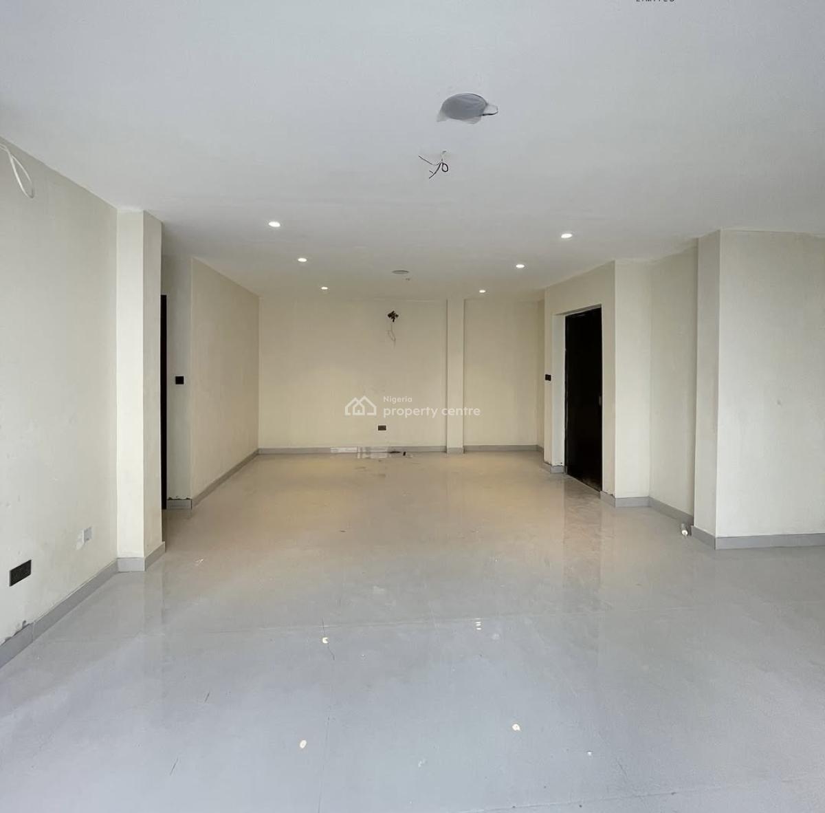 Lovely 2 Bedroom Apartment with Bq, Lekki Phase 1, Lekki Phase 1, Lekki, Lagos, Block of Flats for Sale