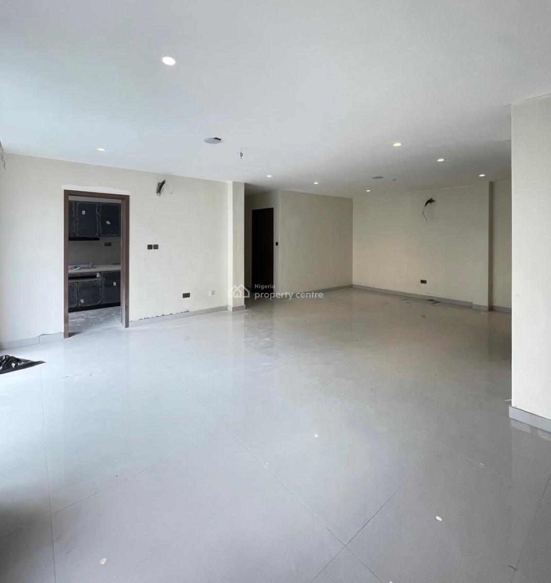 Lovely 2 Bedroom Apartment with Bq, Lekki Phase 1, Lekki Phase 1, Lekki, Lagos, Block of Flats for Sale