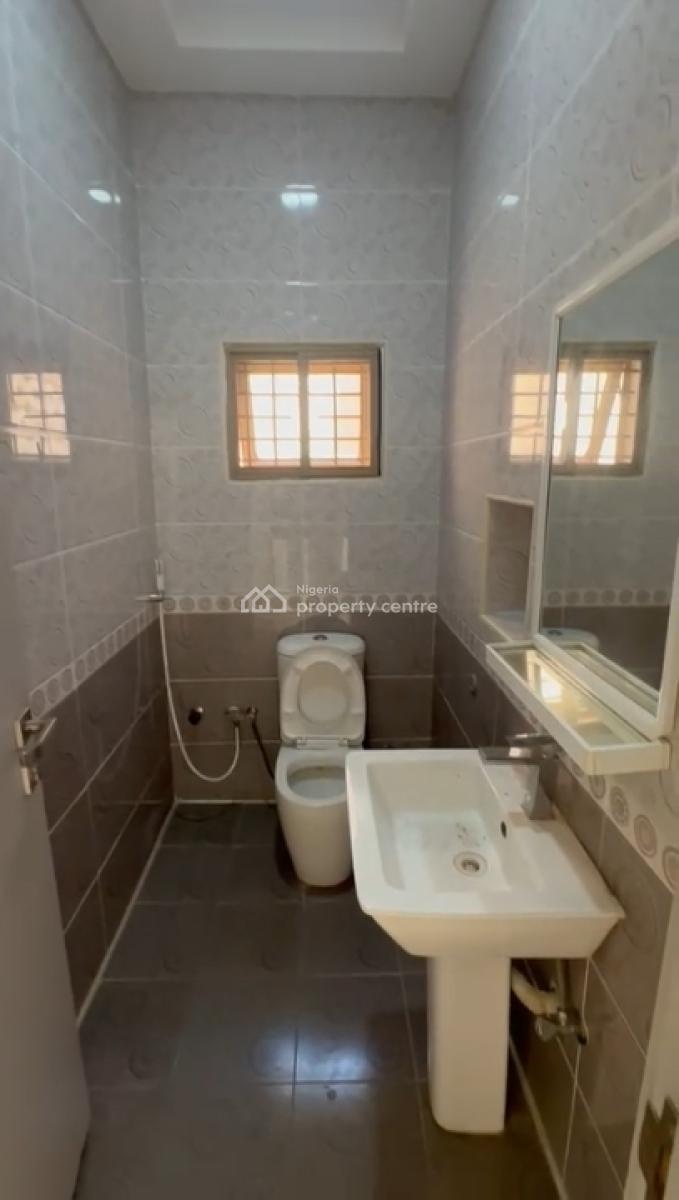 2 Bedroom Apartment, Tarred Road, Katampe Extension, Katampe, Abuja, Flat / Apartment for Rent