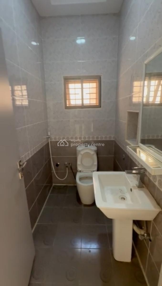 2 Bedroom Apartment, Tarred Road, Katampe Extension, Katampe, Abuja, Flat / Apartment for Rent