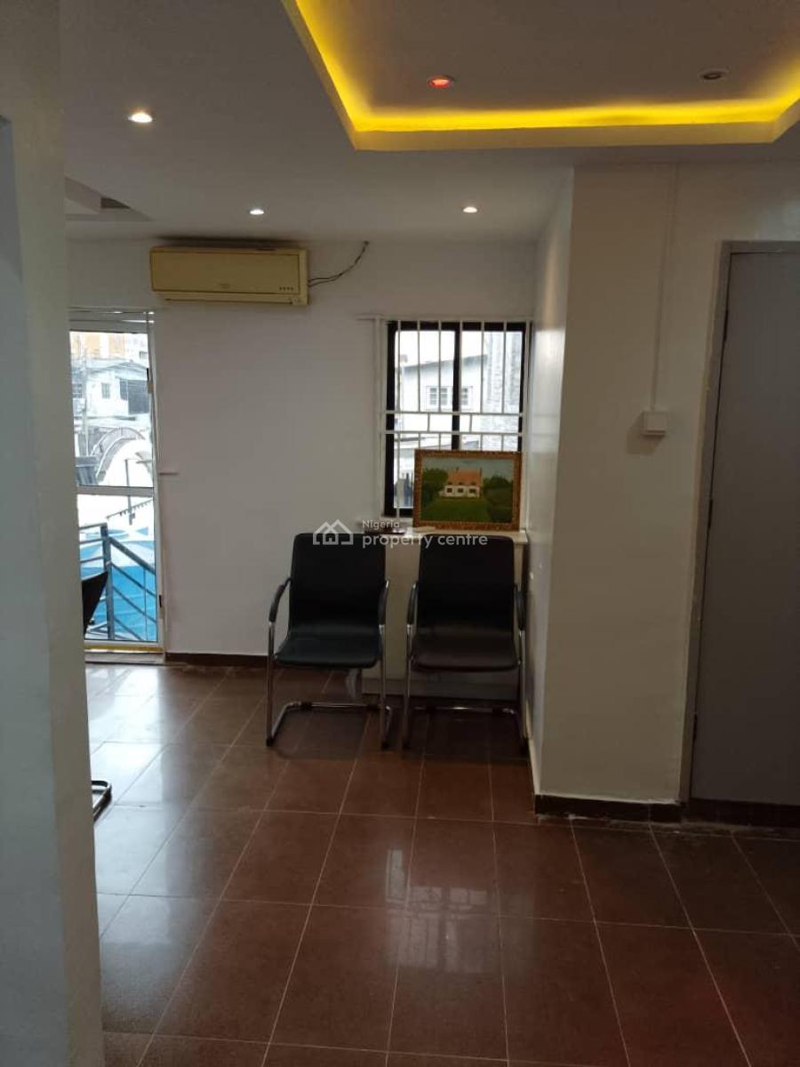 Executive 3 Bedroom Office + Conf Room+ Reception, Ikeja, Lagos, Commercial Property for Rent