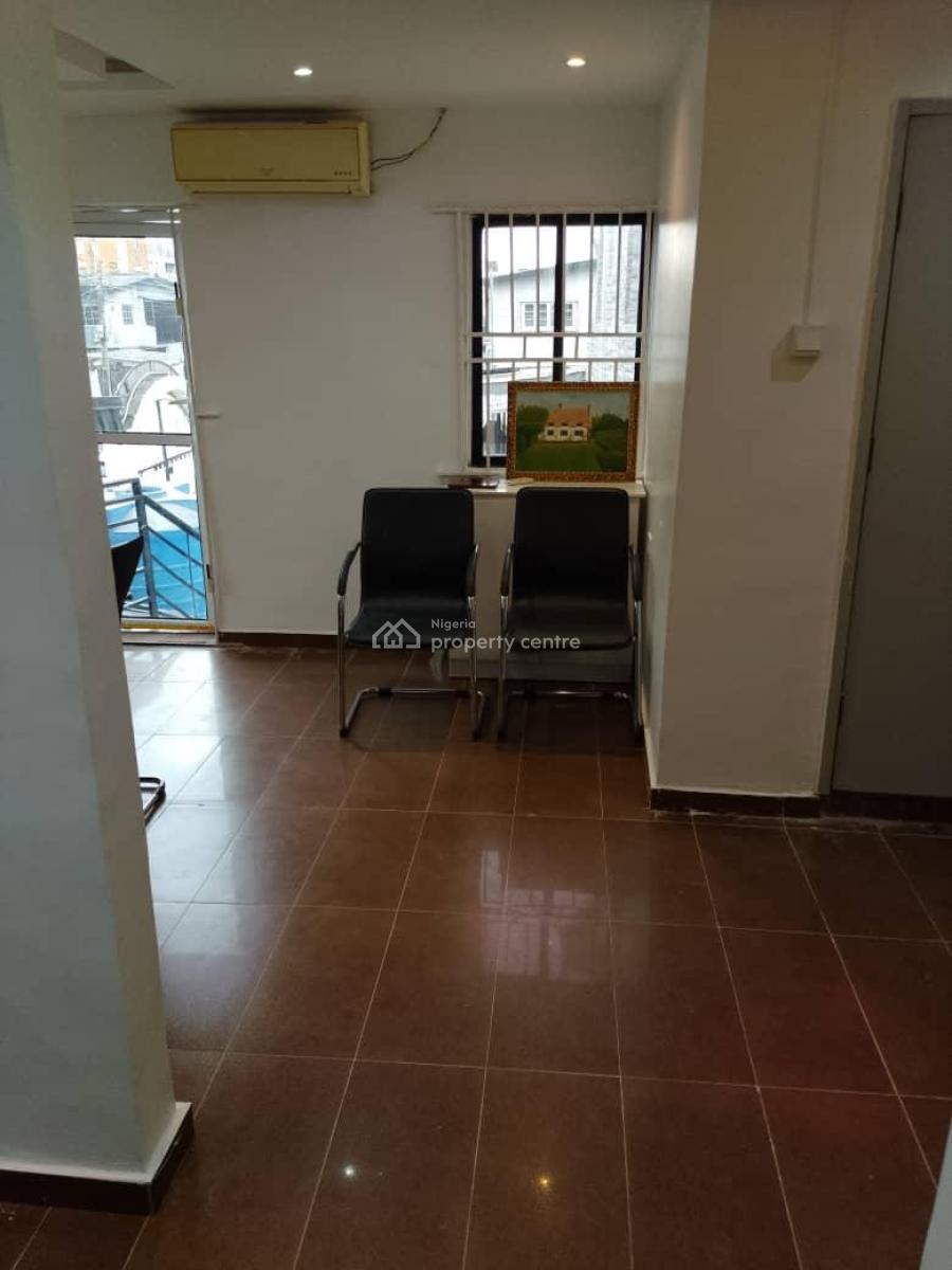 Executive 3 Bedroom Office + Conf Room+ Reception, Ikeja, Lagos, Commercial Property for Rent