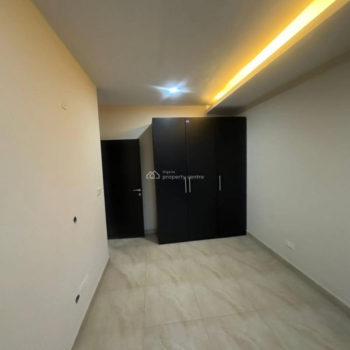 Fully Serviced 3 Bedroom Apartment, Lekki Phase 1, Lekki, Lagos, Flat / Apartment for Rent