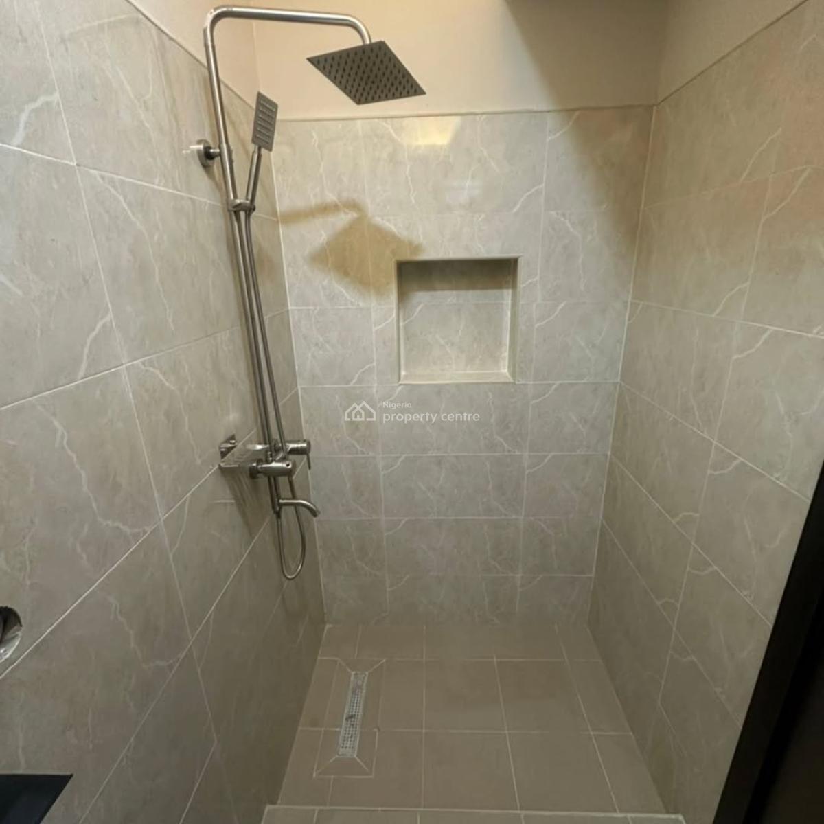 Fully Serviced 3 Bedroom Apartment, Lekki Phase 1, Lekki, Lagos, Flat / Apartment for Rent
