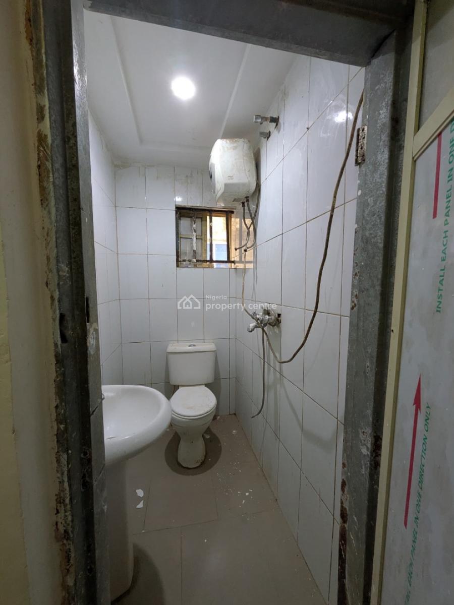 1bedroom Apartment  Location Apo Mechanic  1.6million Refundable C, Apo Resettlement, Apo, Abuja, Flat / Apartment for Rent