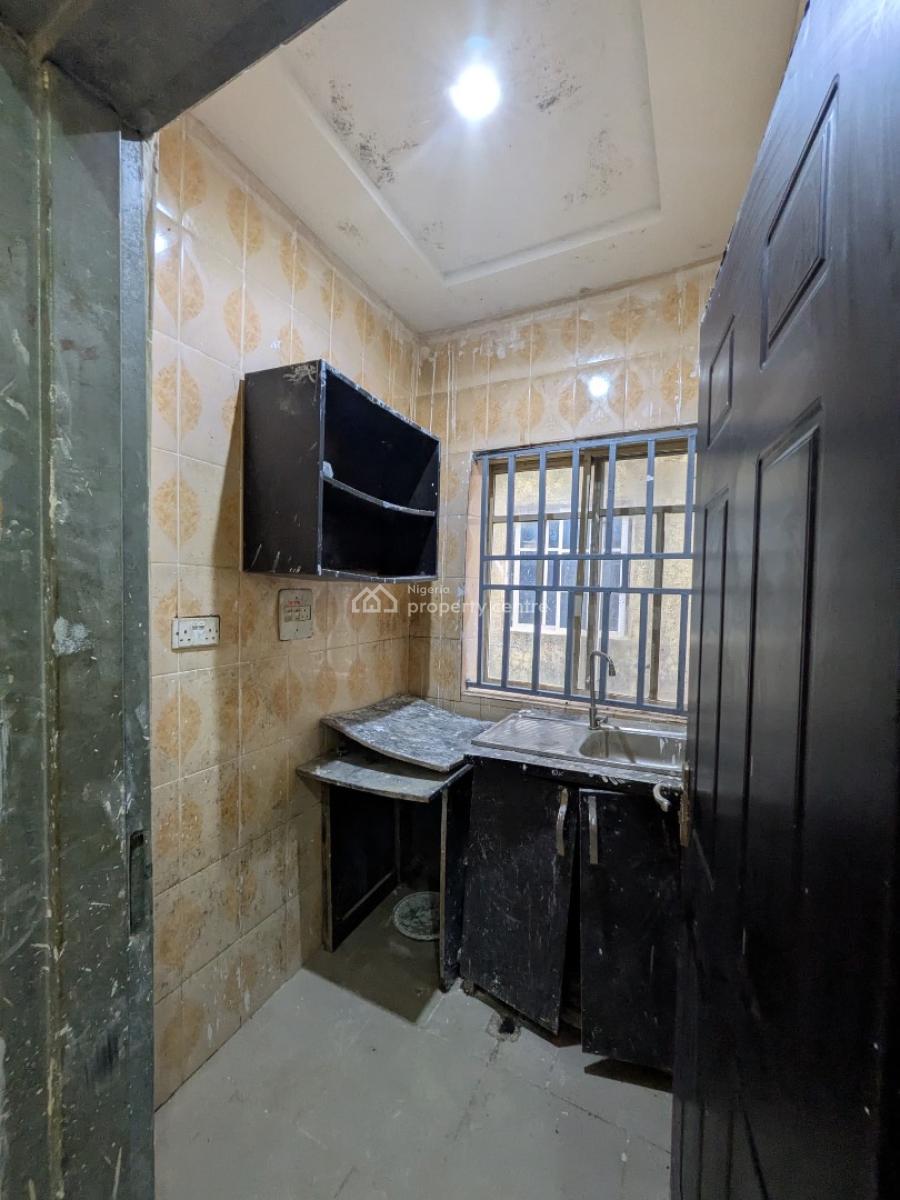 1bedroom Apartment  Location Apo Mechanic  1.6million Refundable C, Apo Resettlement, Apo, Abuja, Flat / Apartment for Rent