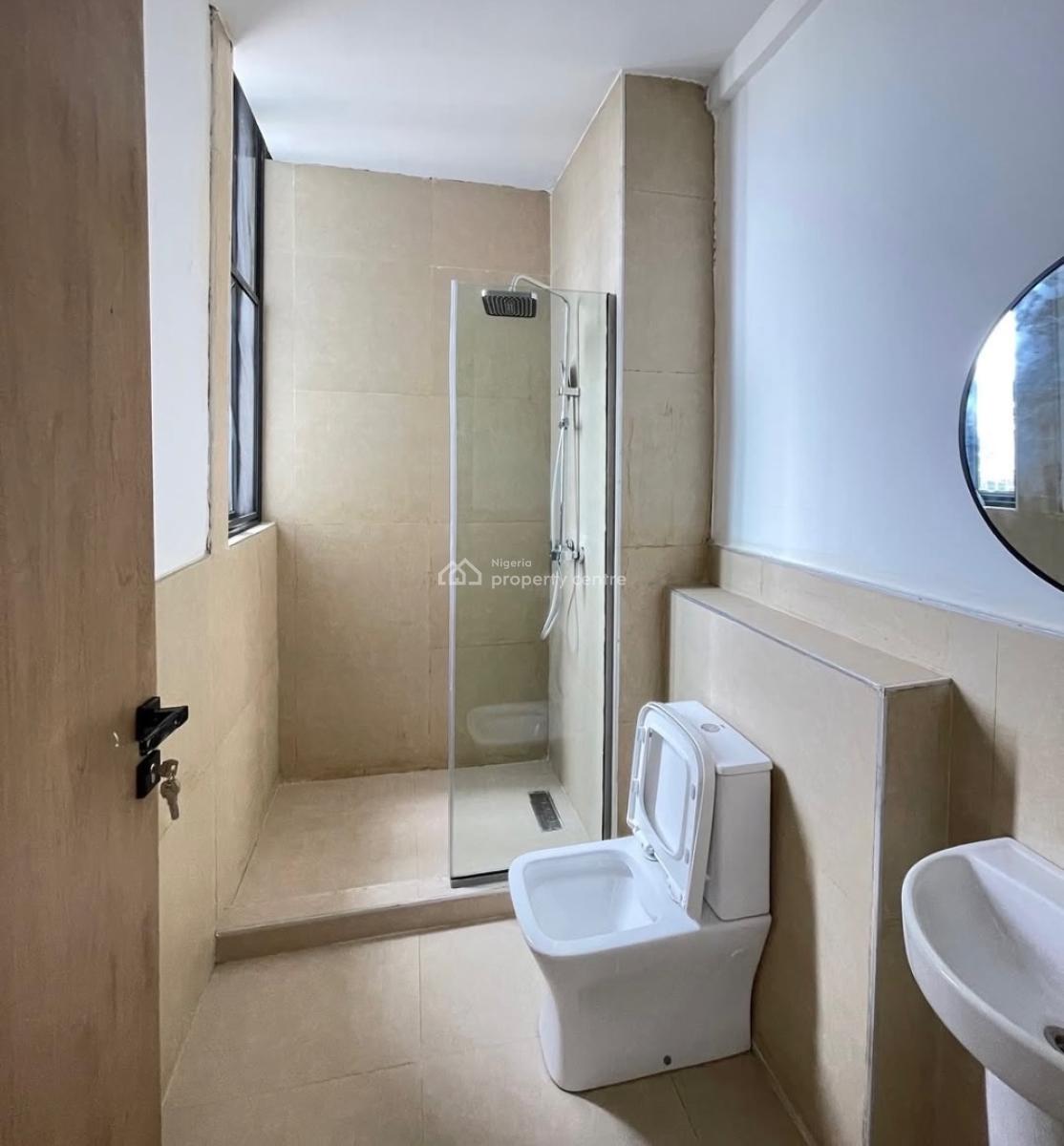 Lovely 3 Bedroom Apartment with Bq, Lekki Phase 1, Lekki Phase 1, Lekki, Lagos, Block of Flats for Sale