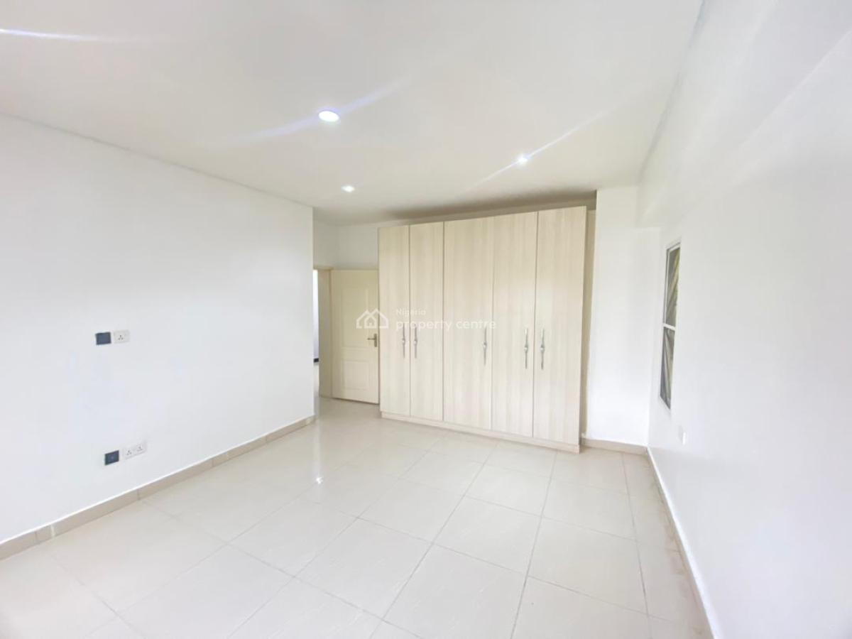 Well Built 3 Bedrooms Flat Serviced with Gen,inverter&pool, Katampe Extension, Katampe, Abuja, Flat / Apartment for Rent