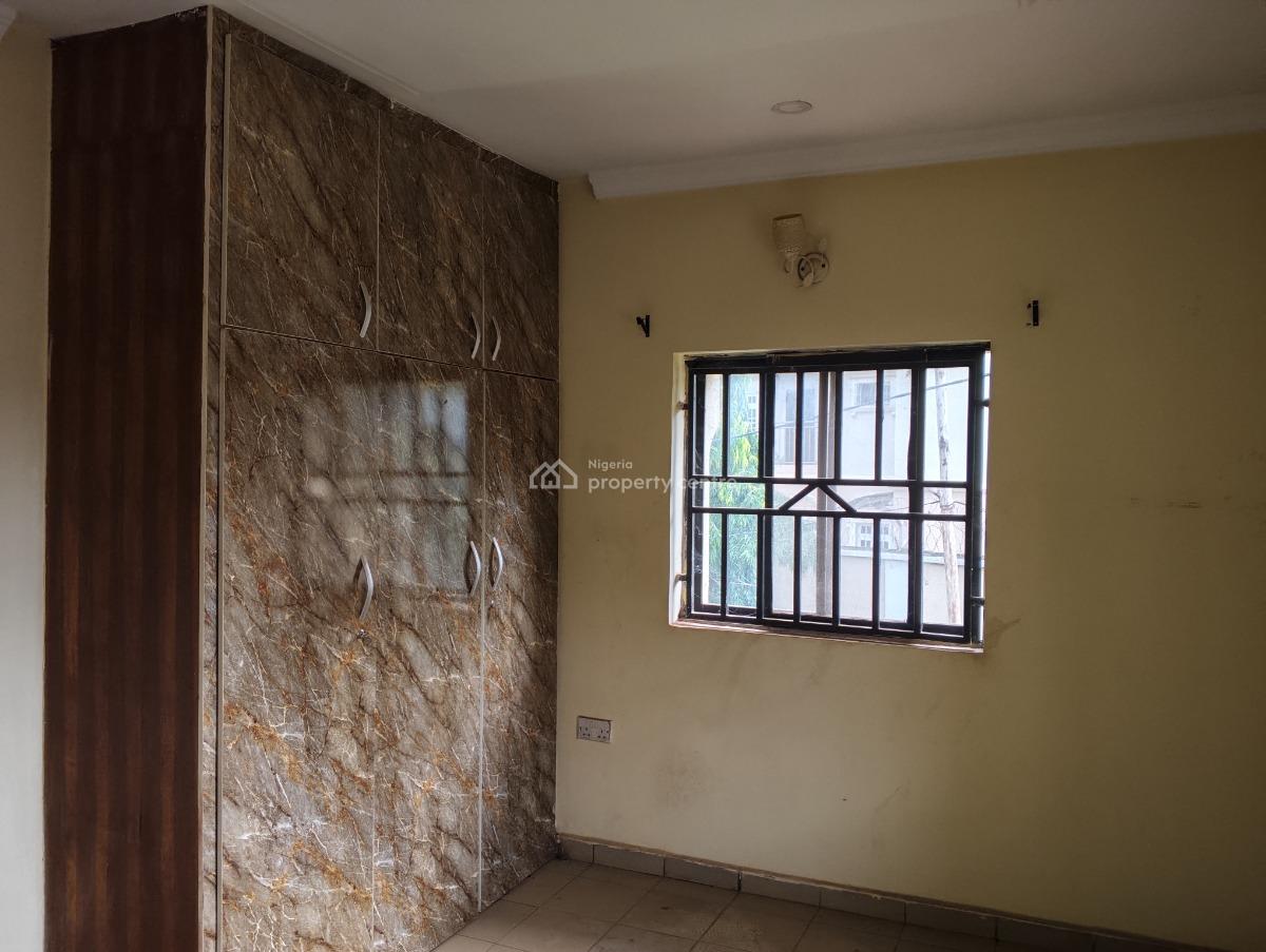 2 Bedrooms Flat with Study Room, Agbaje Jeremy Close, Durumi, Abuja, Flat / Apartment for Rent