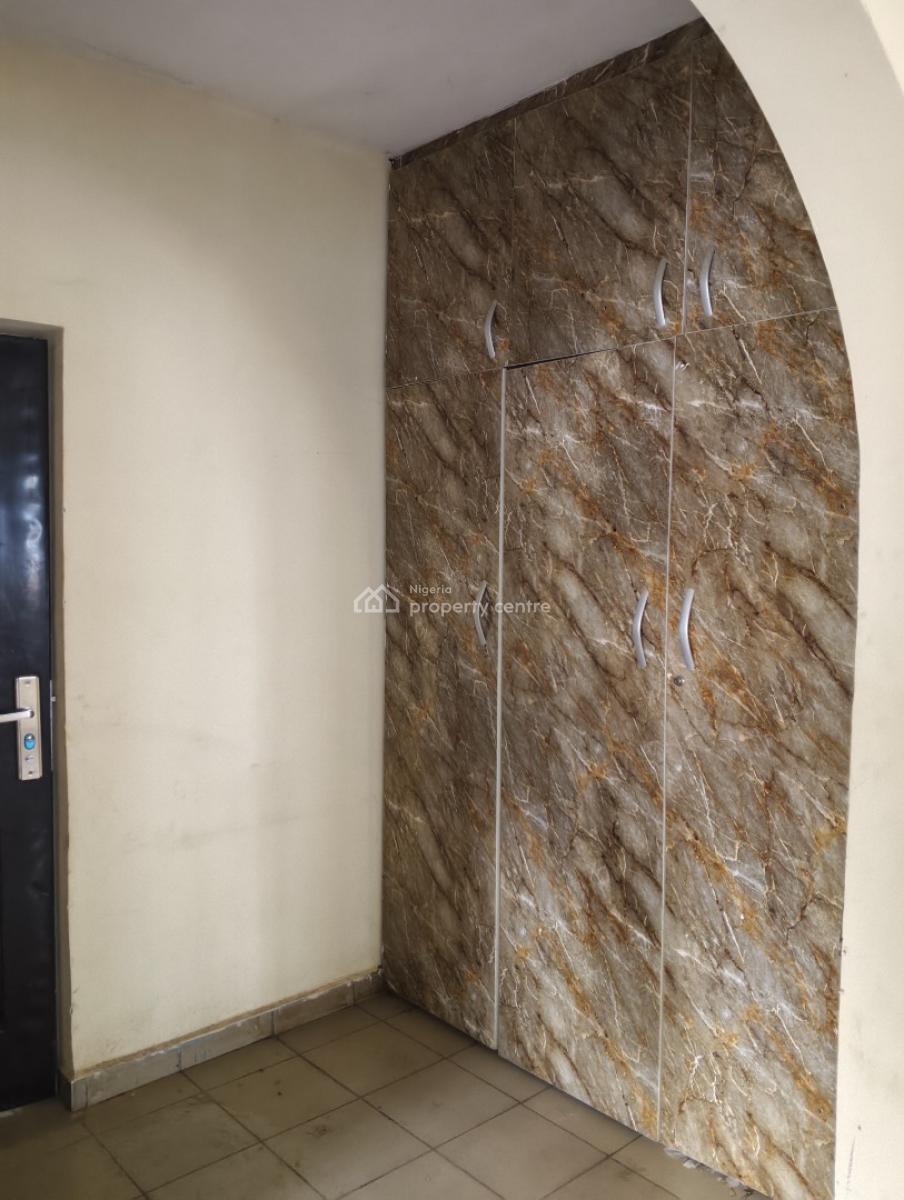 2 Bedrooms Flat with Study Room, Agbaje Jeremy Close, Durumi, Abuja, Flat / Apartment for Rent