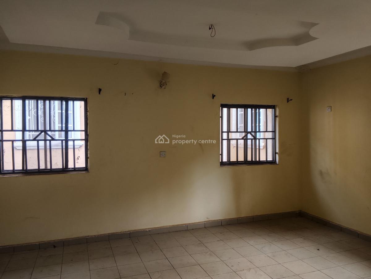 2 Bedrooms Flat with Study Room, Agbaje Jeremy Close, Durumi, Abuja, Flat / Apartment for Rent