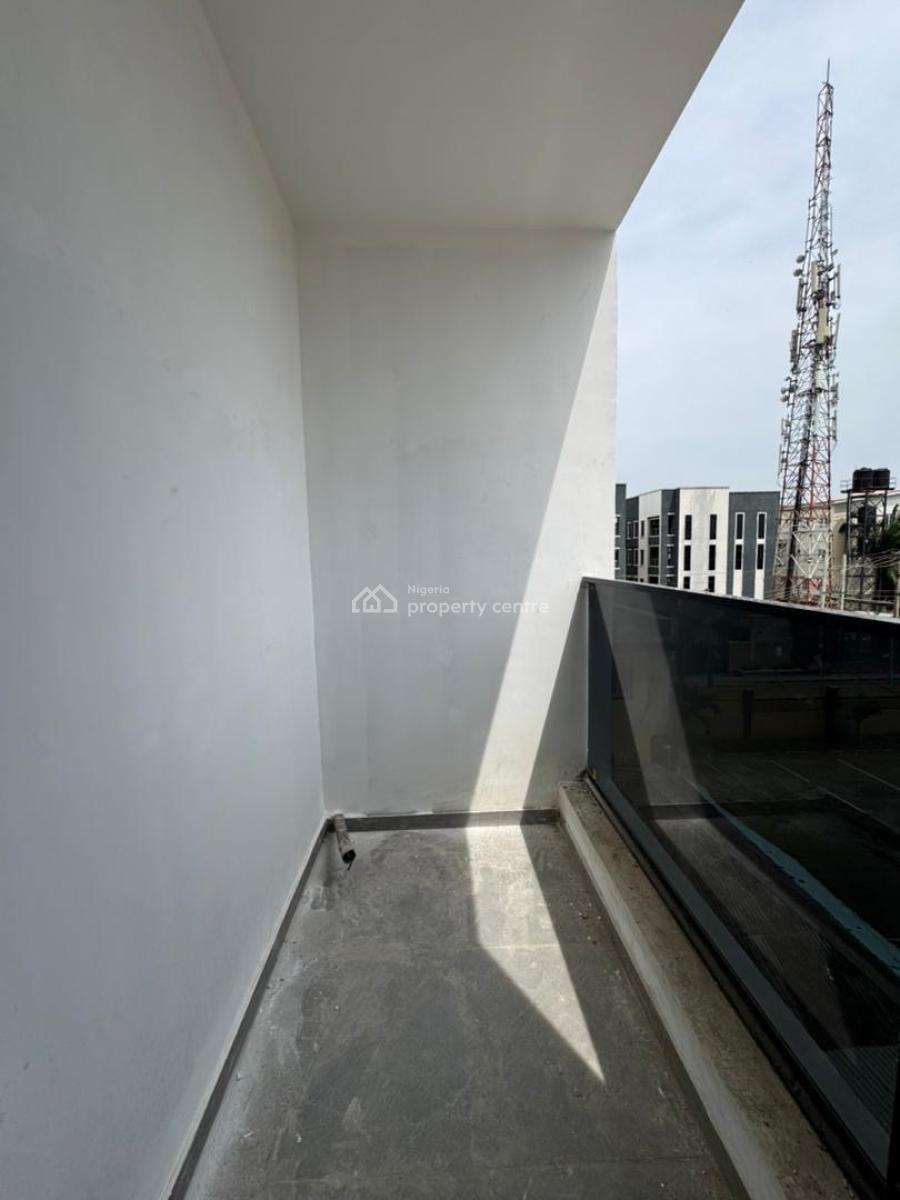 Uniquely Built 3 Bedroom Apartment+bq Close to Execujet Aviation Group, Skyway Aviation Handling Company, Reddington Hospital, Ikeja Golf Club, Ikeja Gra, Ikeja, Lagos, Block of Flats for Sale