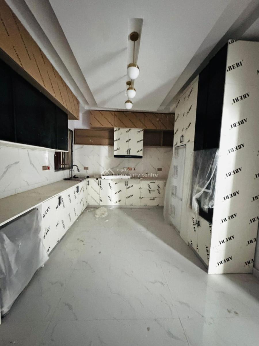 Spaciously Built 4 Bedroom Apartment with a Bq, Gym, Ikeja Gra, Ikeja, Lagos, Flat / Apartment for Sale