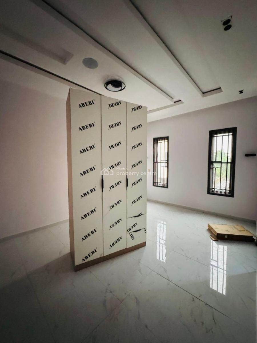 Spaciously Built 4 Bedroom Apartment with a Bq, Gym, Ikeja Gra, Ikeja, Lagos, Flat / Apartment for Sale