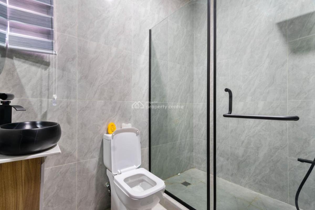 Luxury 2 Bedroom Apartment with Housekeeping and Swimming Pooll, En Suite Rooms, Snooker Board,security and Netfflix, Ikate, Lekki, Lagos, Flat / Apartment Short Let
