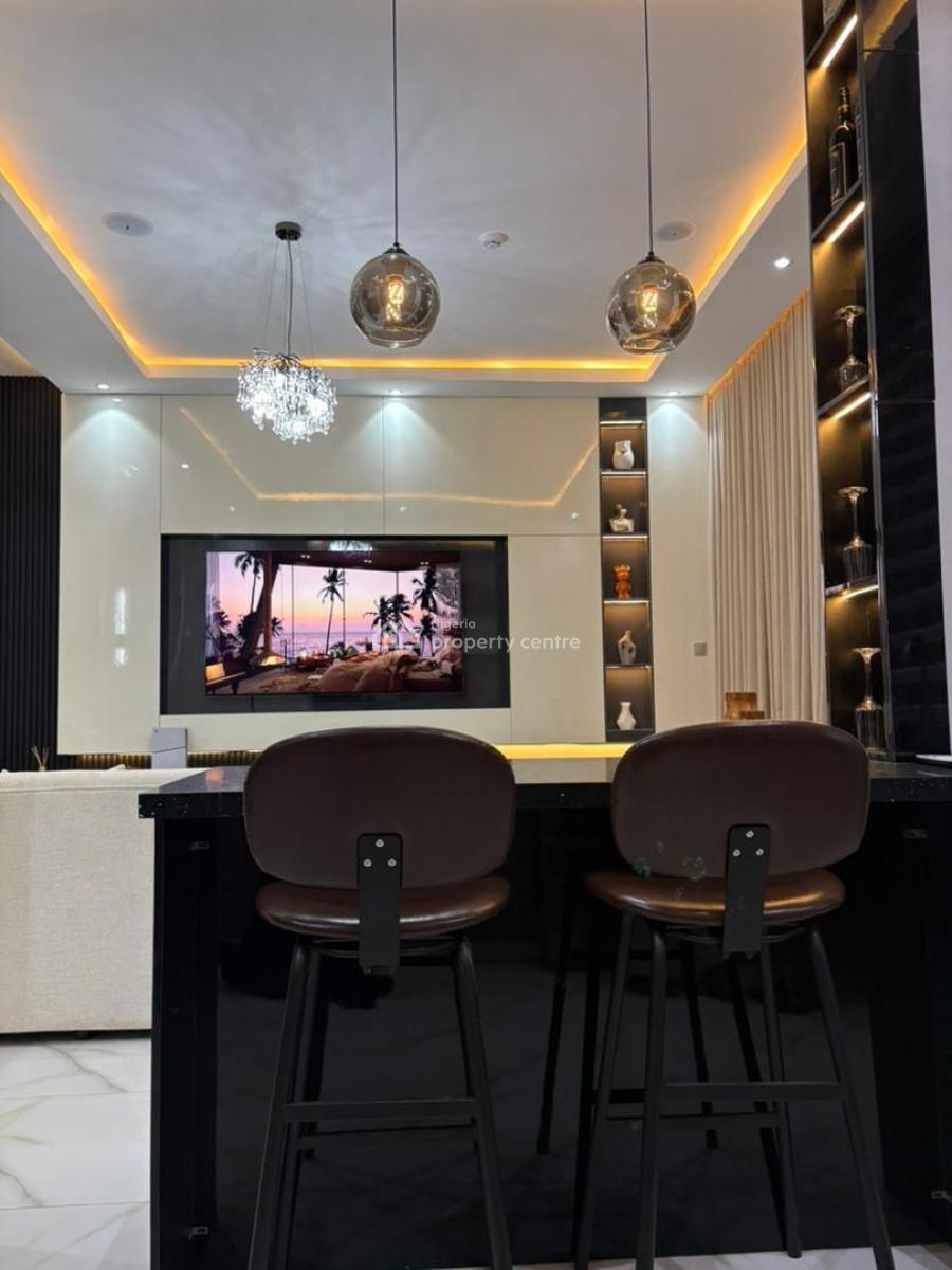 Newly Furnished Apartment, Lekki Phase 1, Lekki, Lagos, Flat / Apartment Short Let