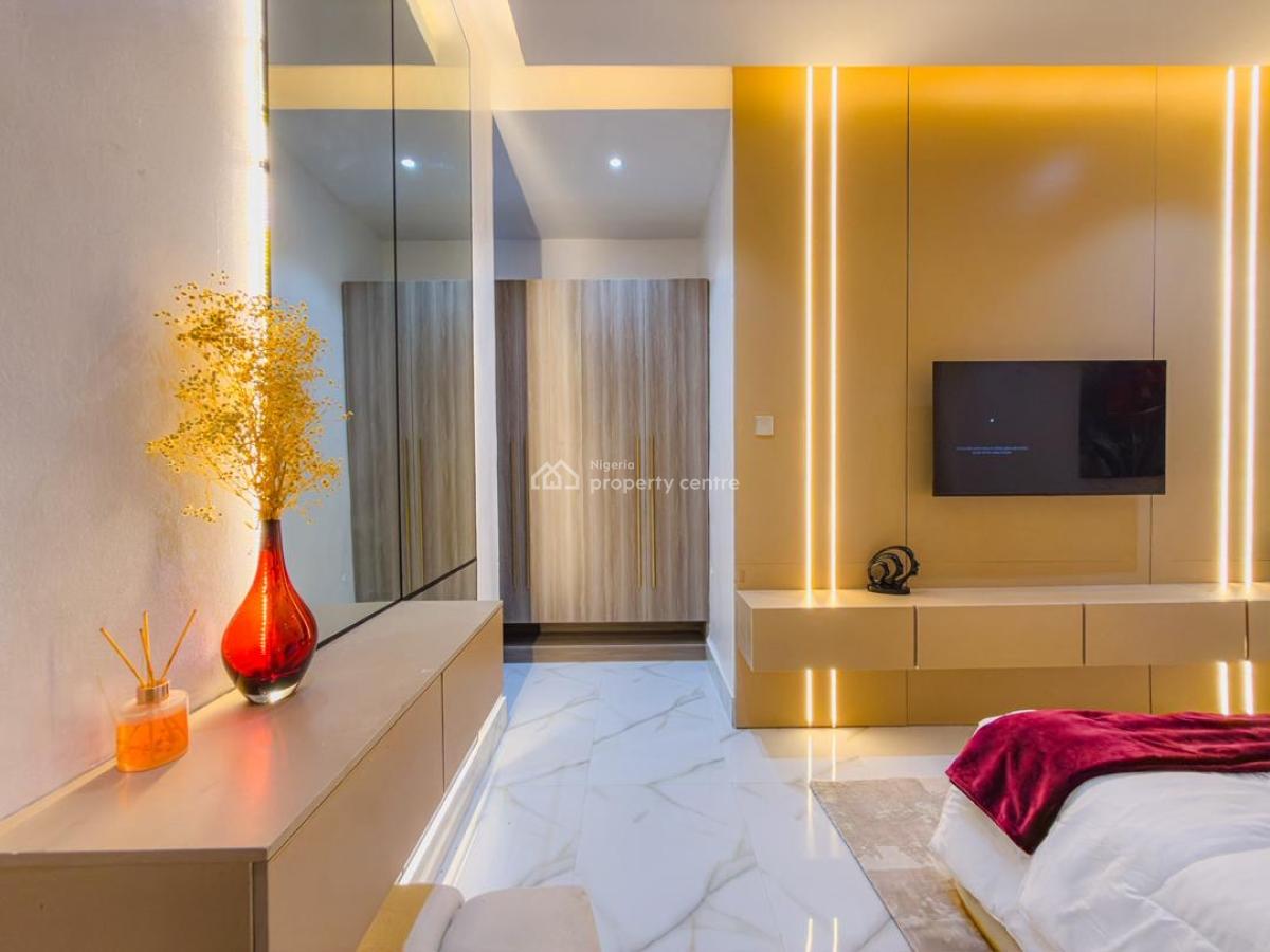 Newly Furnished Apartment, Lekki Phase 1, Lekki, Lagos, Flat / Apartment Short Let