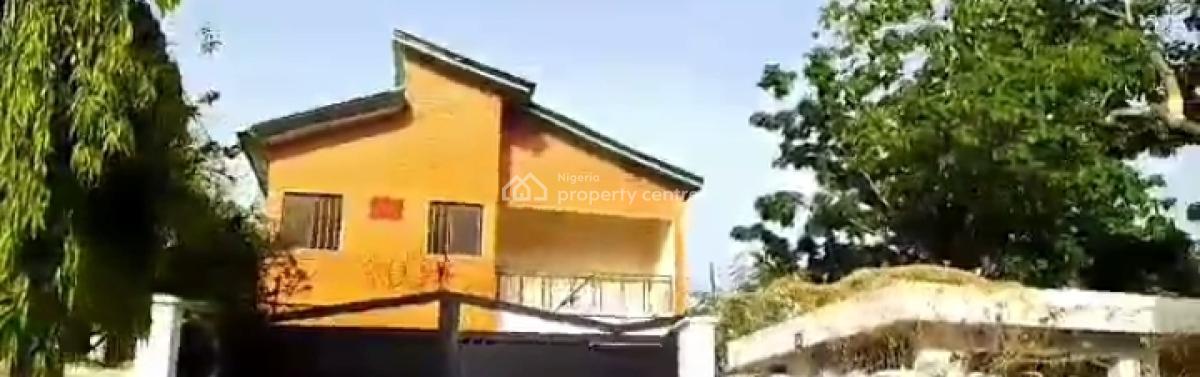 4 Master Bedrooms, 3 Bq, +private Mosque on 2100sqm., Asokoro District, Abuja, House for Sale