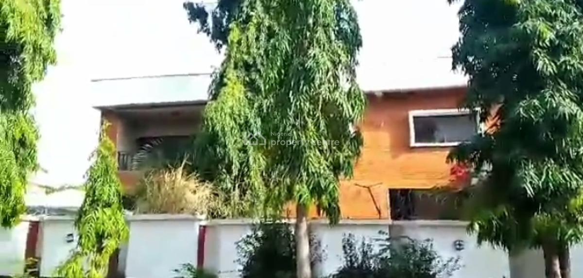 4 Master Bedrooms, 3 Bq, +private Mosque on 2100sqm., Asokoro District, Abuja, House for Sale