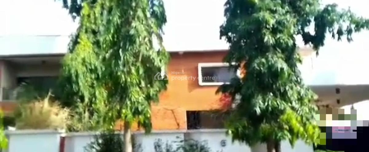 4 Master Bedrooms, 3 Bq, +private Mosque on 2100sqm., Asokoro District, Abuja, House for Sale