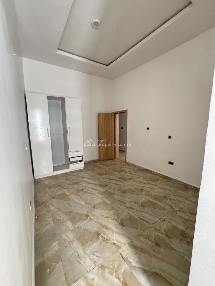 Spacious Standard Room Upstairs, Ikota Gra Estate, Ikota, Lekki, Lagos, Self Contain (single Rooms) for Rent