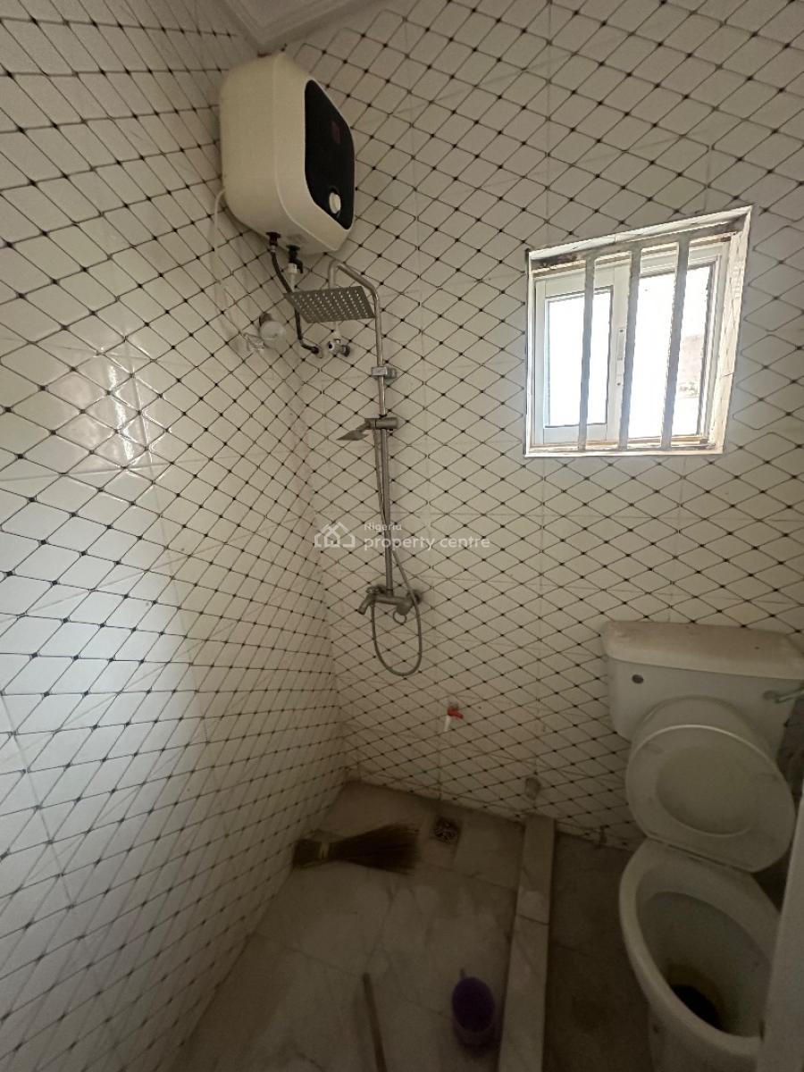 Standard Renovated 2bedroom Flat at Victoria Island (vi), Palace Road, Oniru, Victoria Island (vi), Oniru, Victoria Island (vi), Lagos, Flat / Apartment for Rent