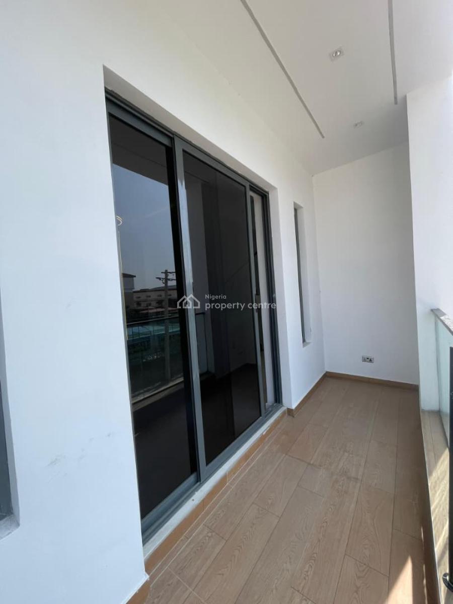 Beautifully and Spacious 5 Bedrooms Fully Detached Duplex with a Pool, Lekki Phase 1, Lekki, Lagos, Detached Duplex for Rent