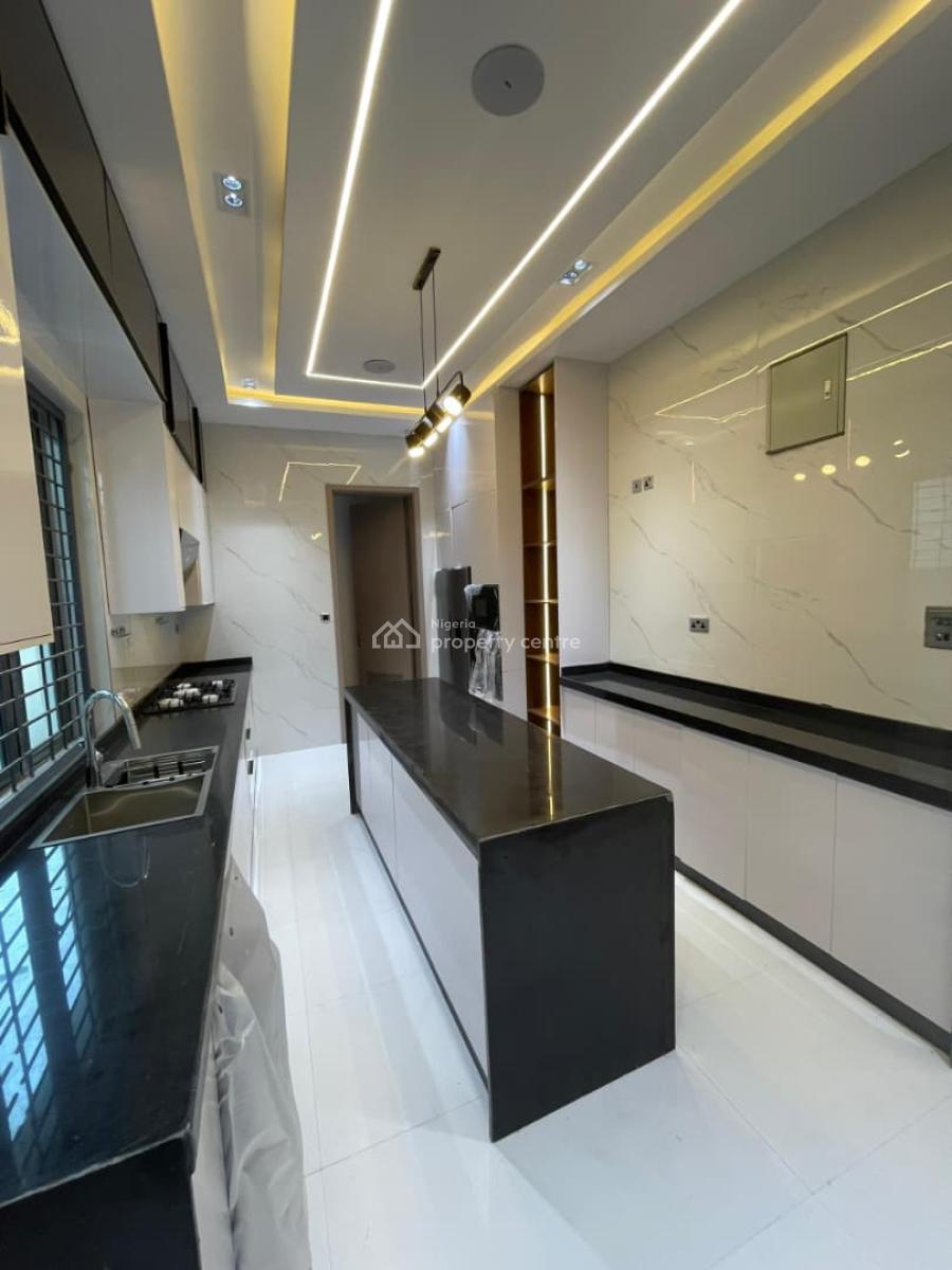 Beautifully and Spacious 5 Bedrooms Fully Detached Duplex with a Pool, Lekki Phase 1, Lekki, Lagos, Detached Duplex for Rent