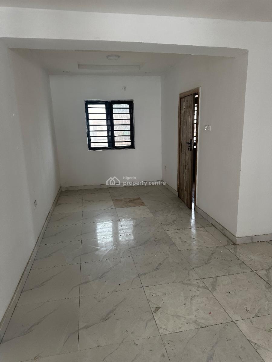 Standard 3bedroom Apartment at Lekki, in an Estate, at Ilasan, Lekki Lagos, Ilasan, Lekki, Lagos, Flat / Apartment for Sale
