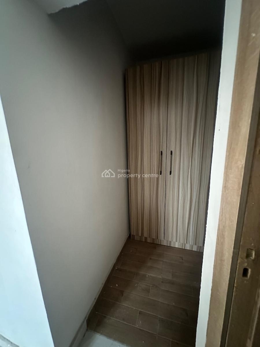Standard 3bedroom Apartment at Lekki, in an Estate, at Ilasan, Lekki Lagos, Ilasan, Lekki, Lagos, Flat / Apartment for Sale